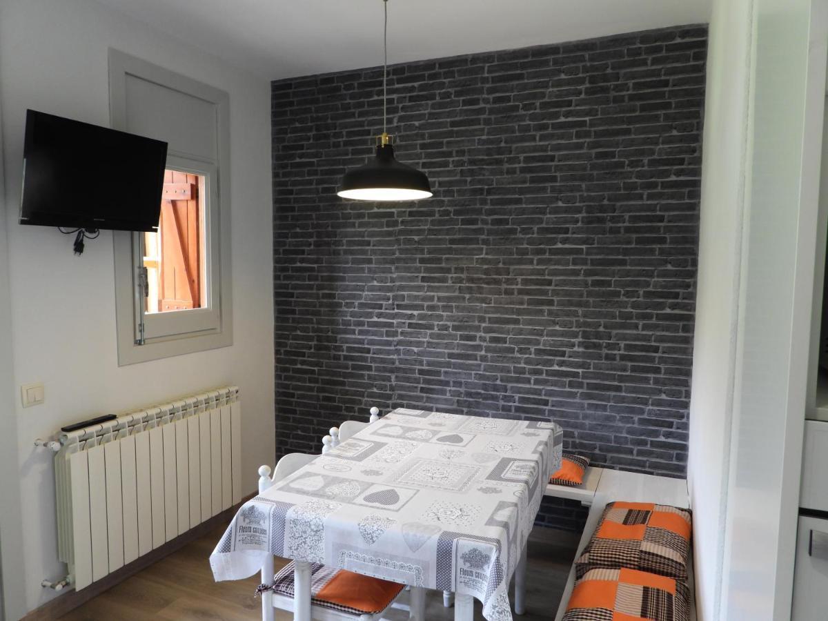 Bassiero Apartament エステリ・ダネウ エクステリア 写真
